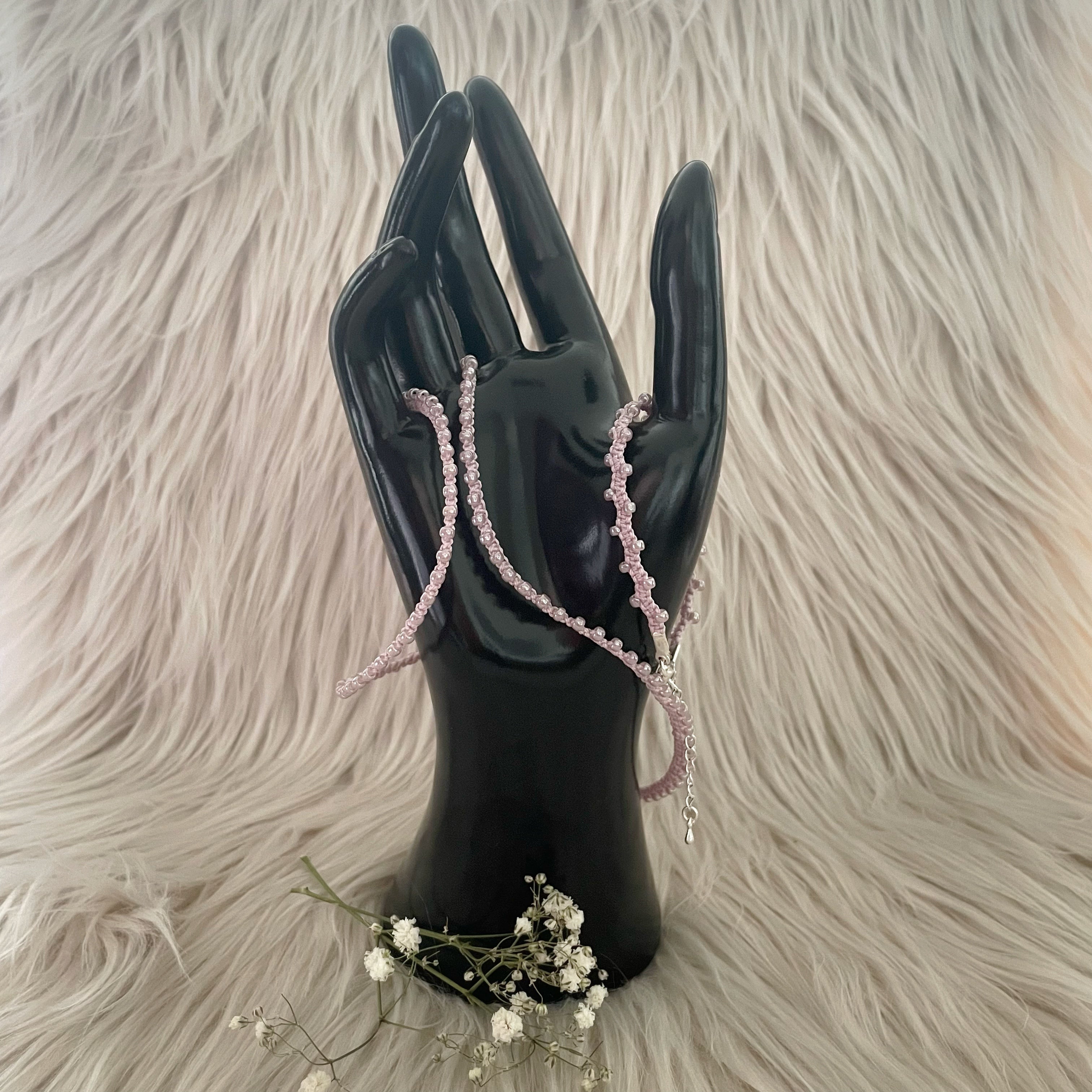 Vaaleanpunainen korusetti