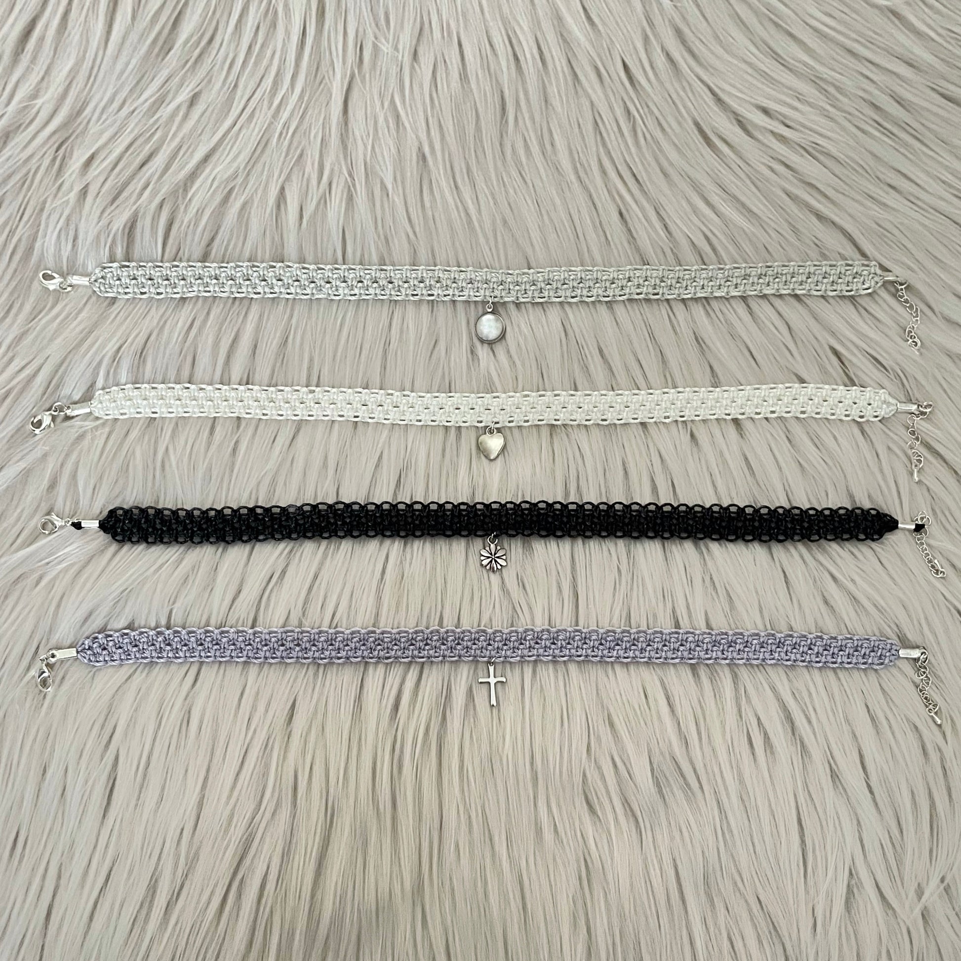 Valkoinen choker