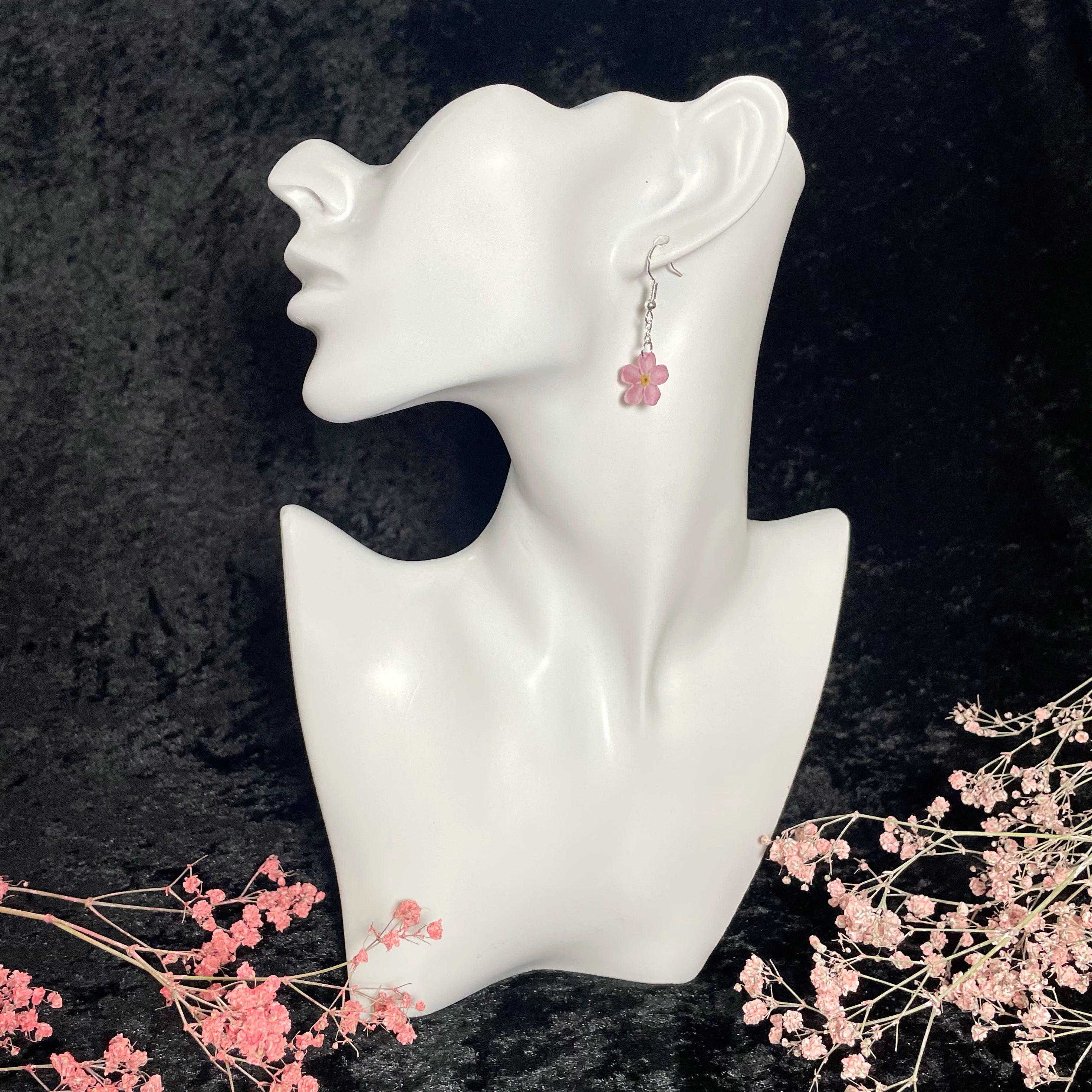 Lemmikki-korvakorut yhdellä kukalla