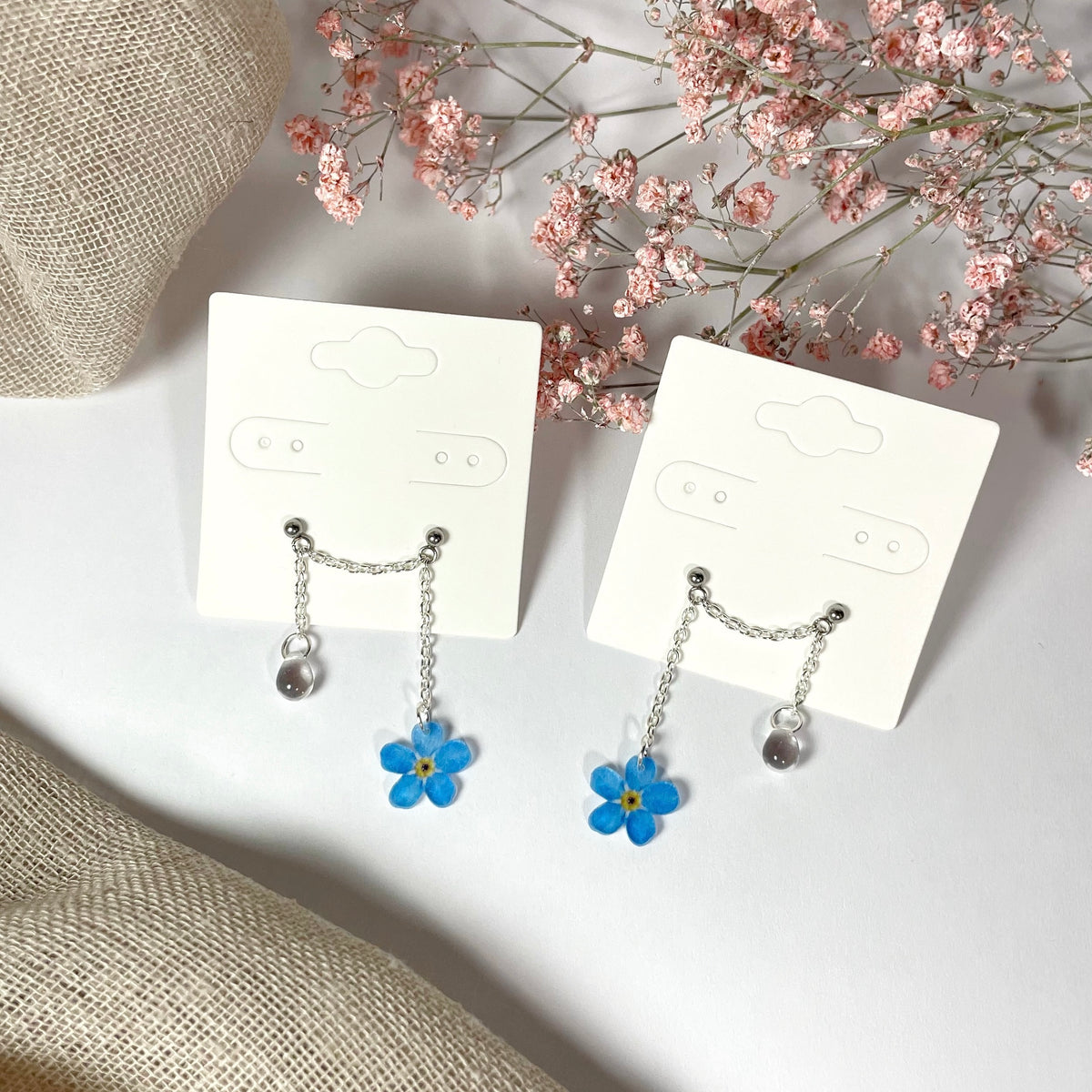 Lemmikki-korvakorut kahdelle reiälle