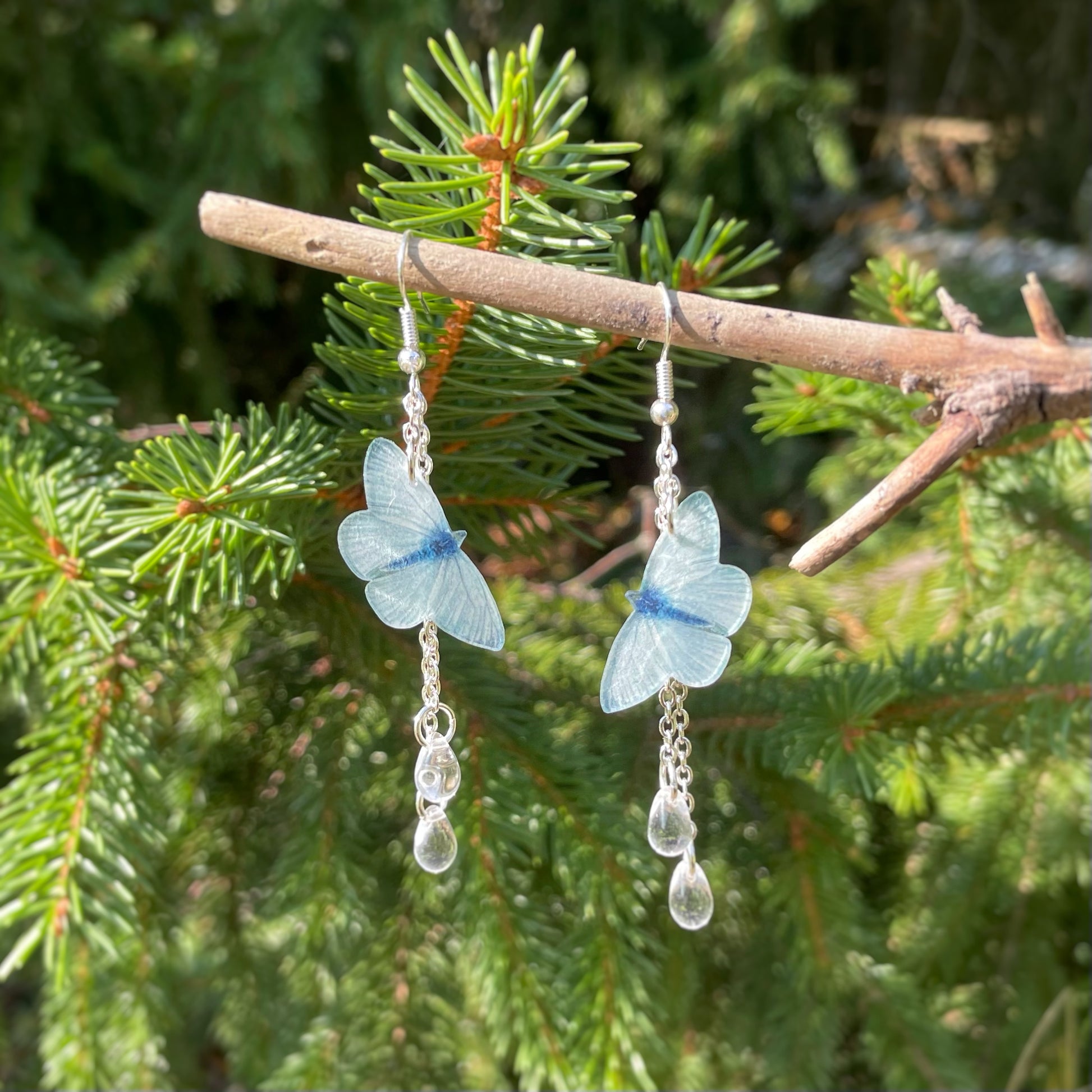 Lanttuperhonen helmillä